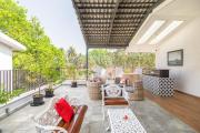 Top Anjuna