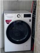 Stunning flat with private balcony in city center