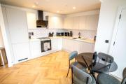 Modern and Sleek 2 Bed Flat in Central Manchester