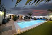 Villa Marisol Playa Blanca Stylish Comfort Private Heated Pool
