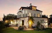 Big and beautiful Villa in Nyhamnsläge