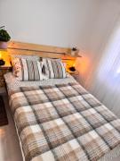 Minimalist Studio Fast Wi-Fi