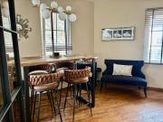 ArtCity Villa - 3 Boutique Suits in Historic town