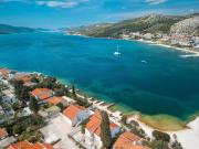 Villa NOVA LUX, new-build beachfront