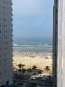 Apto completo com vista pro mar