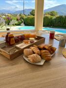 Duplex Oliveraie piscine au sel marin et parking