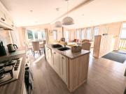 1 or 2 bedroom Hot tub Lodges