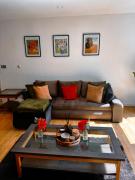 Bright city escape in Canary wharf