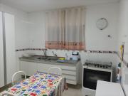 Guarujá,Pérola do Atlântico, sobrado para feriados ou fins de demana