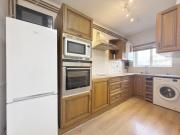 Spacious 4 Bedroom Apartment in Ealing