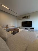 Stylish 2-Bedroom Apartment Silver Palm