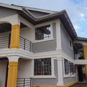 Cozy 4 Bedroom Holiday Home