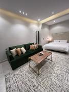 استديو مُزن الفلاح 3 - Mozun AlFalah Studio 3 Self-Eentry