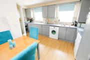 3 Bed terrace house 3 Bed terrace house