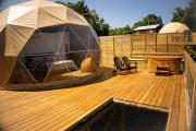 Glamping Dome, Deck Cedar Hot Tub, Mountain View