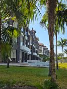 Mareazul Luxury Swim-Up apartment and private beach club