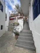 Top Loutro