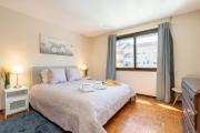 HostWise - Bright & Spacious Flat