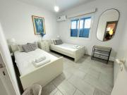 Top Paralimni