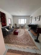 Mukavat kaksi huonetta ja keittiö aseman lähellä