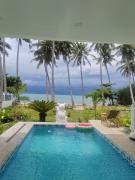 PRIVATE VILLA FRONT BEACH Infinity Pool