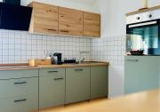 Top Detmold