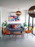 Cosy Mountain View 3BR Apartment, Prime Location!