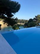 D & A Land luxury house