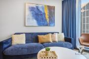 KozyGuru | Melbourne CBD 2Bed Apt + Stunning Views