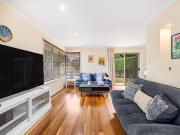 1Min to Mall 3Beds Family Retreat at Sunnybank