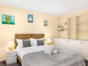 1Min to Mall 3Beds Family Retreat at Sunnybank