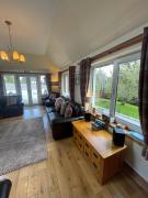 Top Broadford