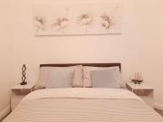 Cozy 2BR Home Leeds Free Parking & Wifi Pets Welcome