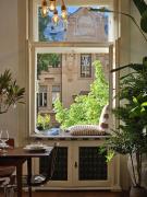 Design Old Town Aprt - Blue Church & Park - AC