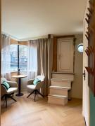 Cozy Cabin at houseboat