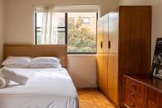 Ideal Paddington Studio with Parking