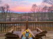 Paws & Peaks Lakeview Lodge Hot Tub Amazing View