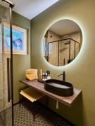 VILLAREJA - Stilvolle ruhige Boutique-Suite mit Terrasse, Designbad und Altstadtblick im Herzen von Bozen