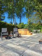 Stelle Maris Wellness, carefree enjoyment! Private Sauna & Hottub in Zeeland, Airco, Free Wifi and more!