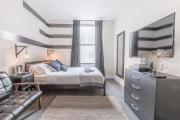 Downtown Central Studio w Fast WIFI, Keyless Entry