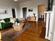 Cozy and Modern 1 Br in Kenmore Sq