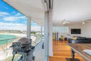 Ocean view luxury 3 bedroom home with balcony