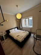 TAKSİM WHİTE SUİT