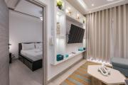 Modern apartment, on-site pool