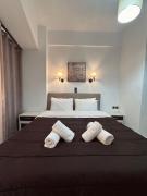 Top Kamena Vourla Top Kamena Vourla