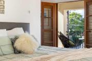 Beach & Bay - Modern Family Stay Glenelg North