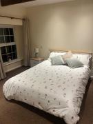 Top Holsworthy Top Holsworthy