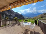 La Terraza de Escarrilla, con piscina