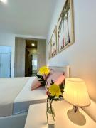 GATU Villa Serena piscina privada mayores de 25 años y familias