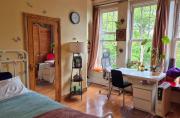 Cozy En-Suite Studio - Bright, Central & Green